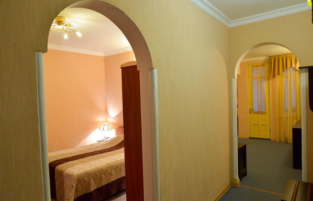 Hotel Old Town Koetaisi Kamer foto