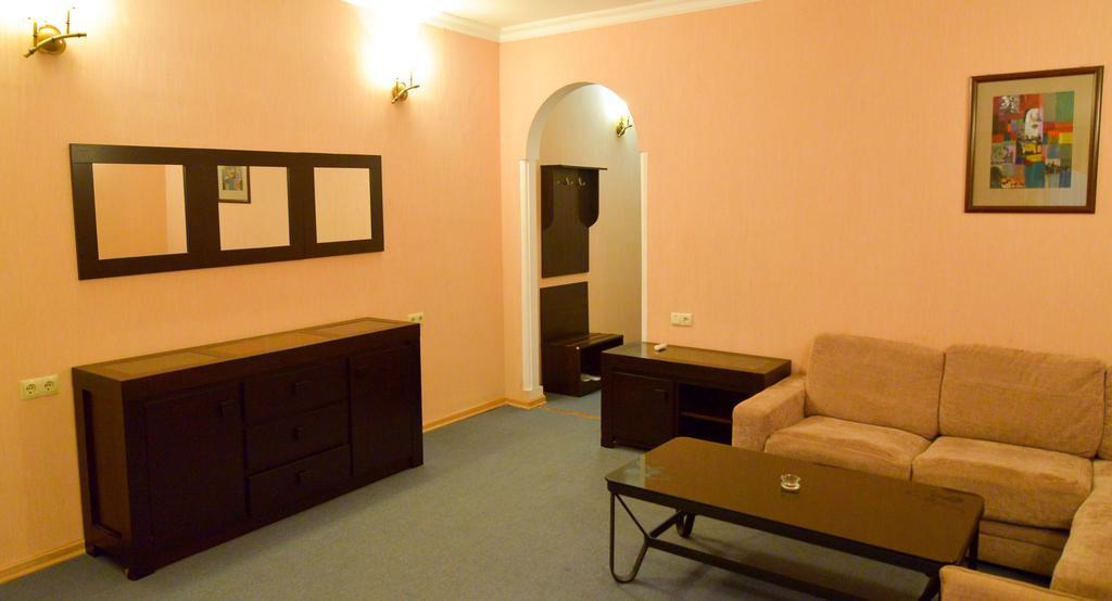 Hotel Old Town Koetaisi Kamer foto