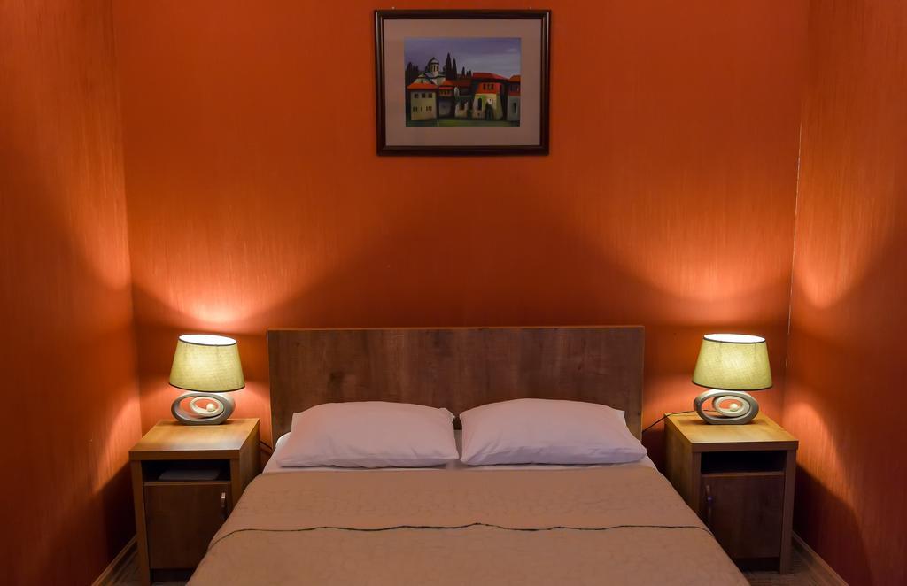 Hotel Old Town Koetaisi Buitenkant foto