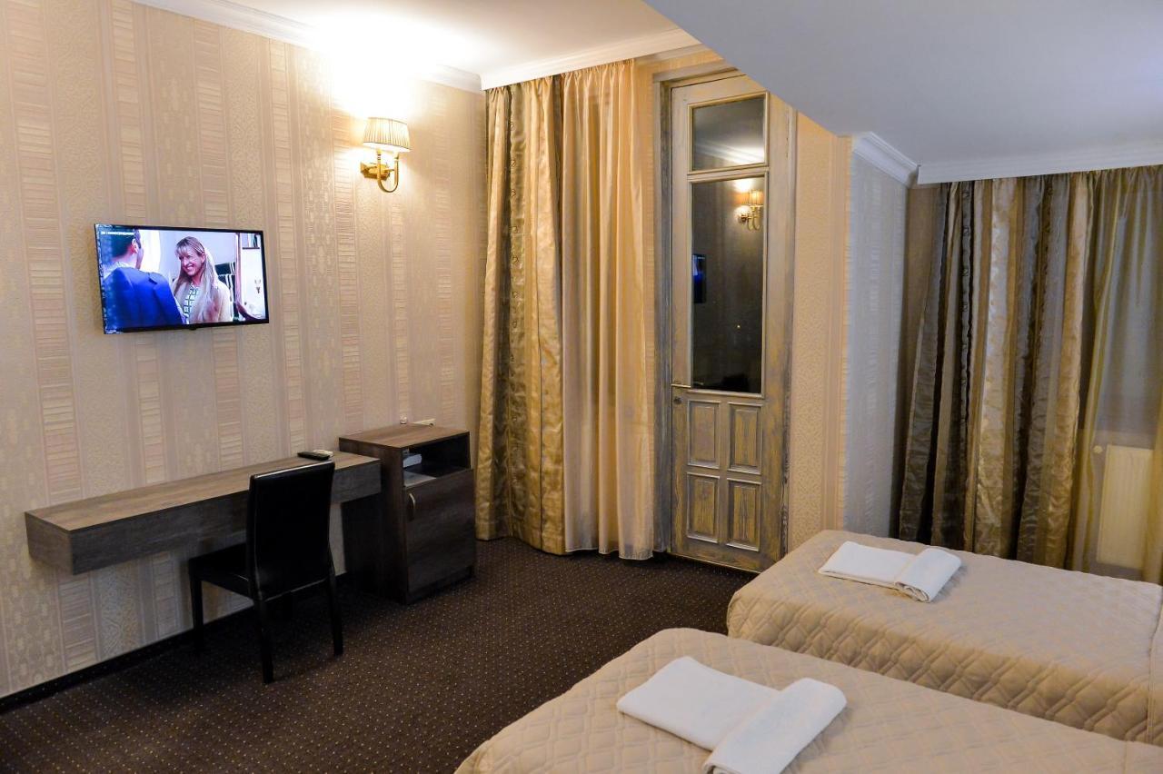 Hotel Old Town Koetaisi Buitenkant foto
