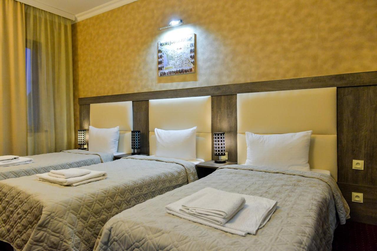 Hotel Old Town Koetaisi Buitenkant foto